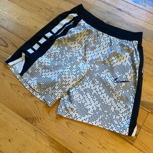 youth XL nike shorts